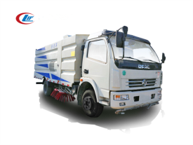 东风多利卡扫路车视频