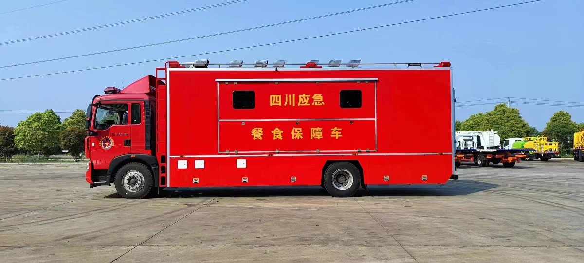 四川应急订购餐食保障车测试完毕
