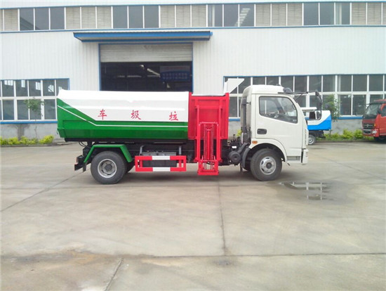东风多利卡7-8方挂桶垃圾车