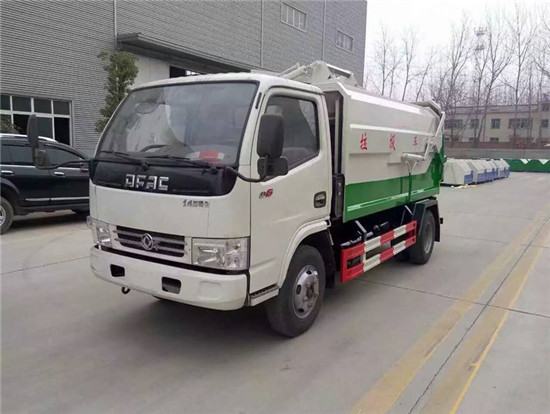 东风福瑞卡侧装挂桶压缩垃圾车