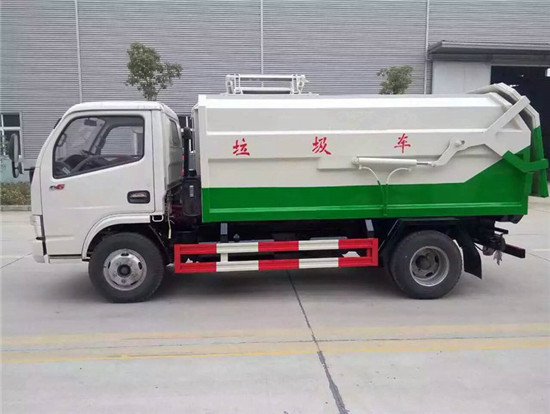 东风福瑞卡侧装挂桶压缩垃圾车