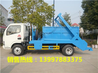 东风福瑞卡5方摆臂垃圾车
