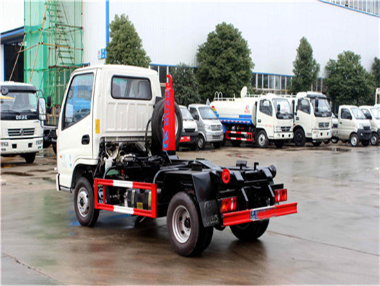 凯马（3-4方）勾臂垃圾车