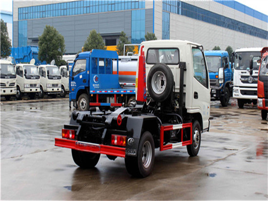 凯马（3-4方）勾臂垃圾车