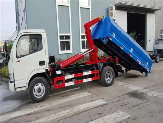 东风福瑞卡5方勾臂垃圾车