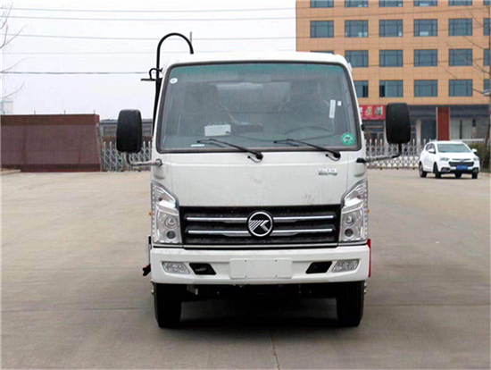 国内首款蓝牌凯马压缩车