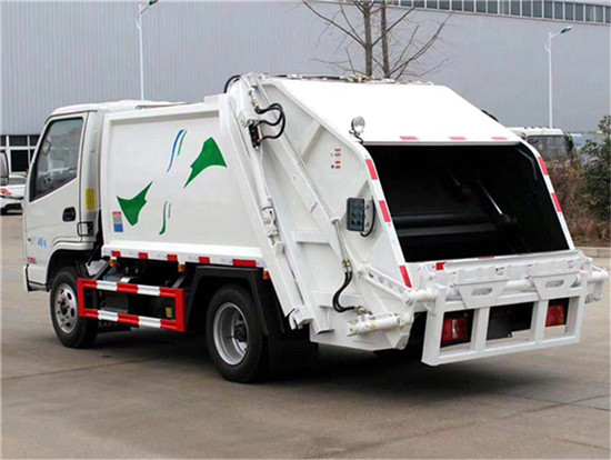 国内首款蓝牌凯马压缩车