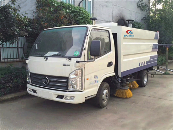 凯马蓝牌3方扫路车