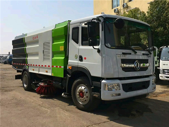 东风D9洗扫车