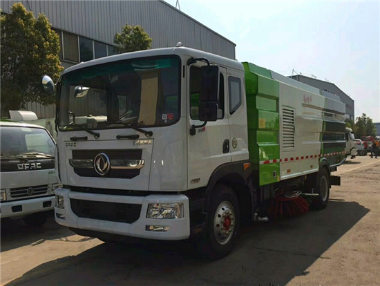 东风D9洗扫车