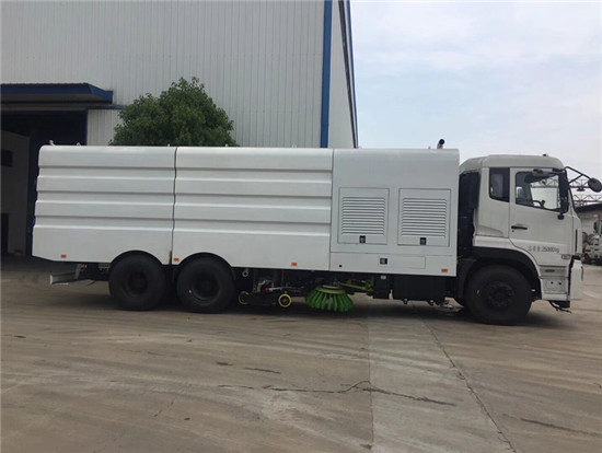 东风天龙后双桥洗扫车