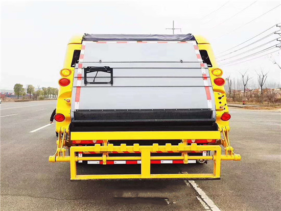 新款天锦高端压缩垃圾车