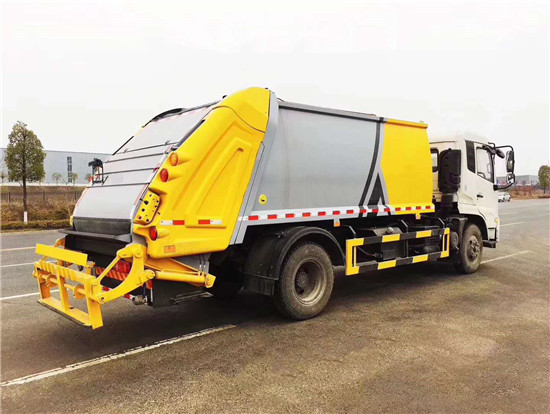 新款天锦高端压缩垃圾车