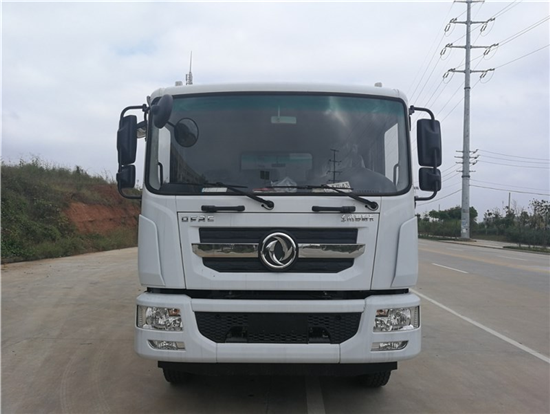 东风D9压缩摆臂垃圾车