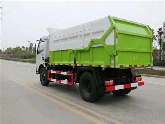 东风多利卡压缩对接式垃圾车
