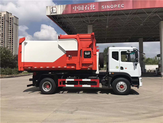 东风D9勾臂垃圾车