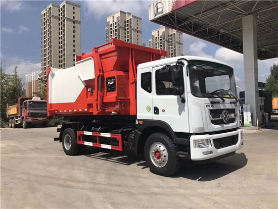 东风D9勾臂垃圾车