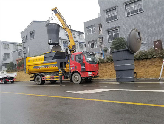 吊装式压缩垃圾车