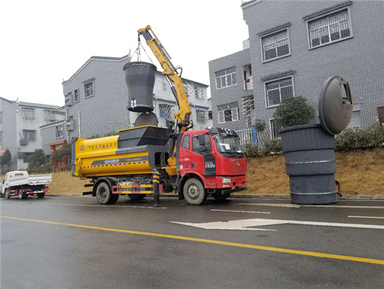 吊装式压缩垃圾车