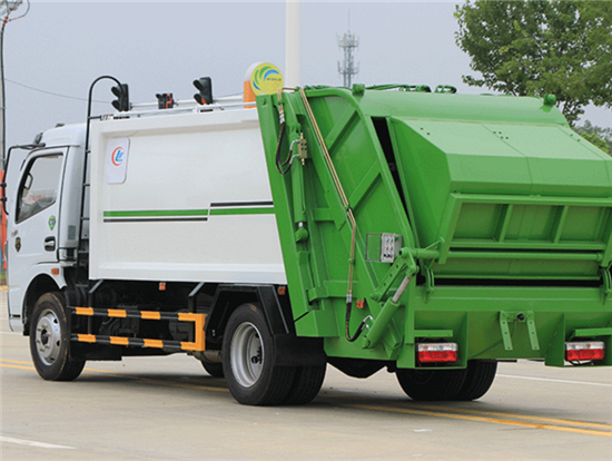 东风多利卡国六压缩式垃圾车
