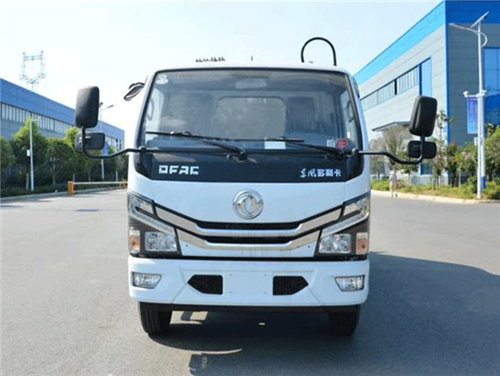 东风小多利卡国六压缩式垃圾车