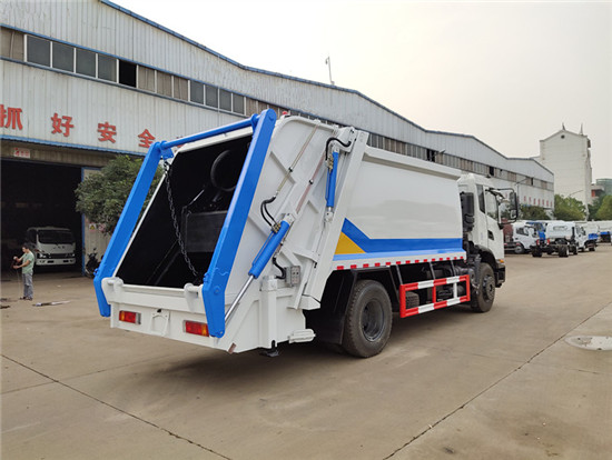 东风天锦国六CNG压缩式垃圾车