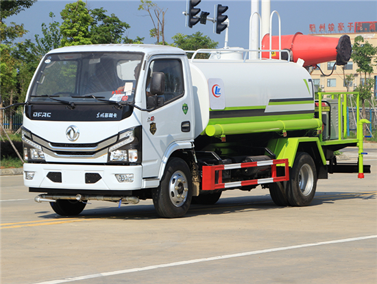 国六小多利卡喷洒车