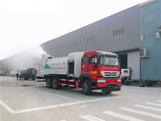 重汽斯太尔LNG国六多功能抑尘车