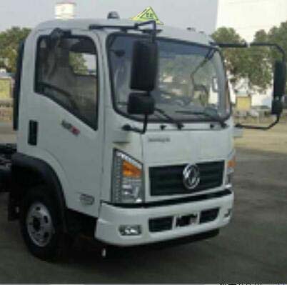 程力威牌CLW5040XZWE5型杂项危险物品厢式运输车