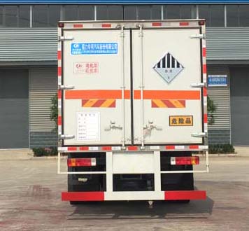 程力威牌CLW5180XZWD6型杂项危险物品厢式运输车