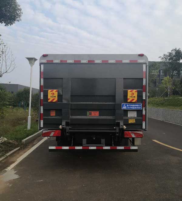 比亚迪纯电动密闭式桶装垃圾车