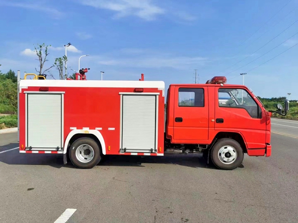 江铃2T水罐消防车