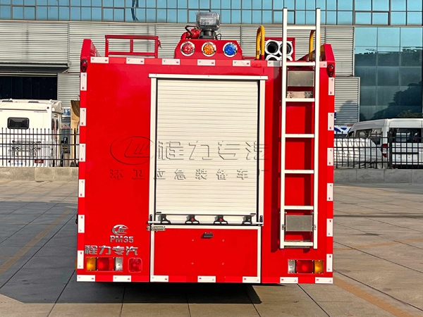 五十铃3.5T泡沫消防车