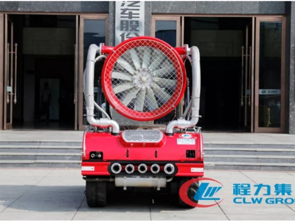 履带式排烟灭火机器人