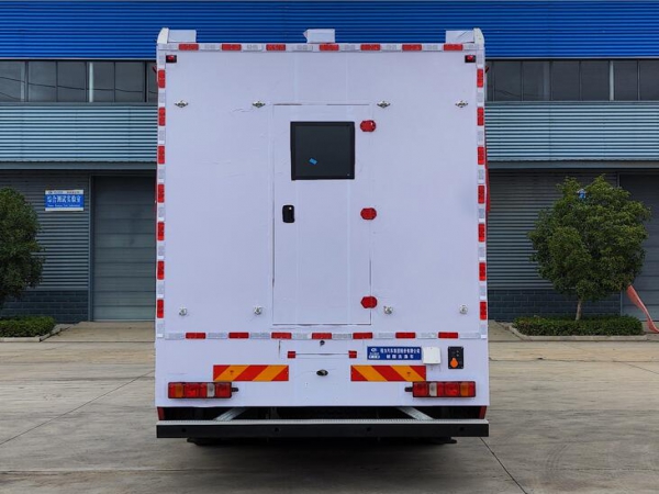 程力牌CL5180XBX6ABZ型被服洗涤车