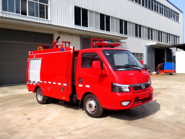 2.5吨水罐消防车